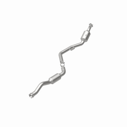 MagnaFlow Mercedes-Benz E350 OEM Grade Federal / EPA Compliant Direct-Fit Catalytic Converter 51665 360 Degree Image Set
