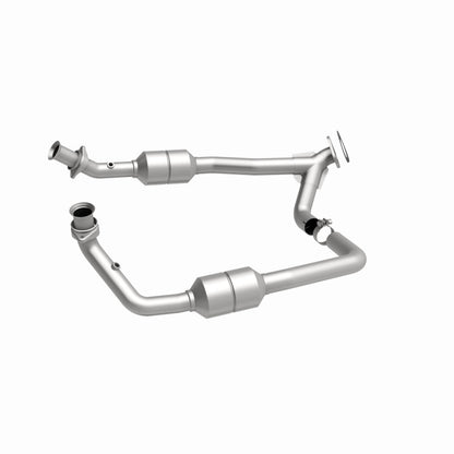MagnaFlow Ford OEM Grade Federal / EPA Compliant Direct-Fit Catalytic Converter 51378 360 Degree Image Set