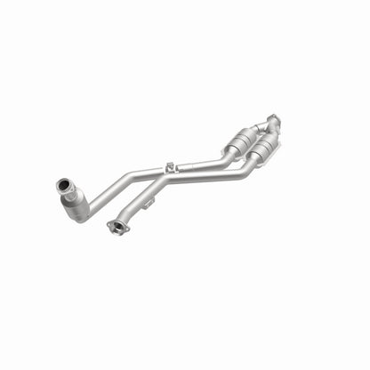 MagnaFlow Mercedes-Benz California Grade CARB Compliant Direct-Fit Catalytic Converter 444059 360 Degree Image Set
