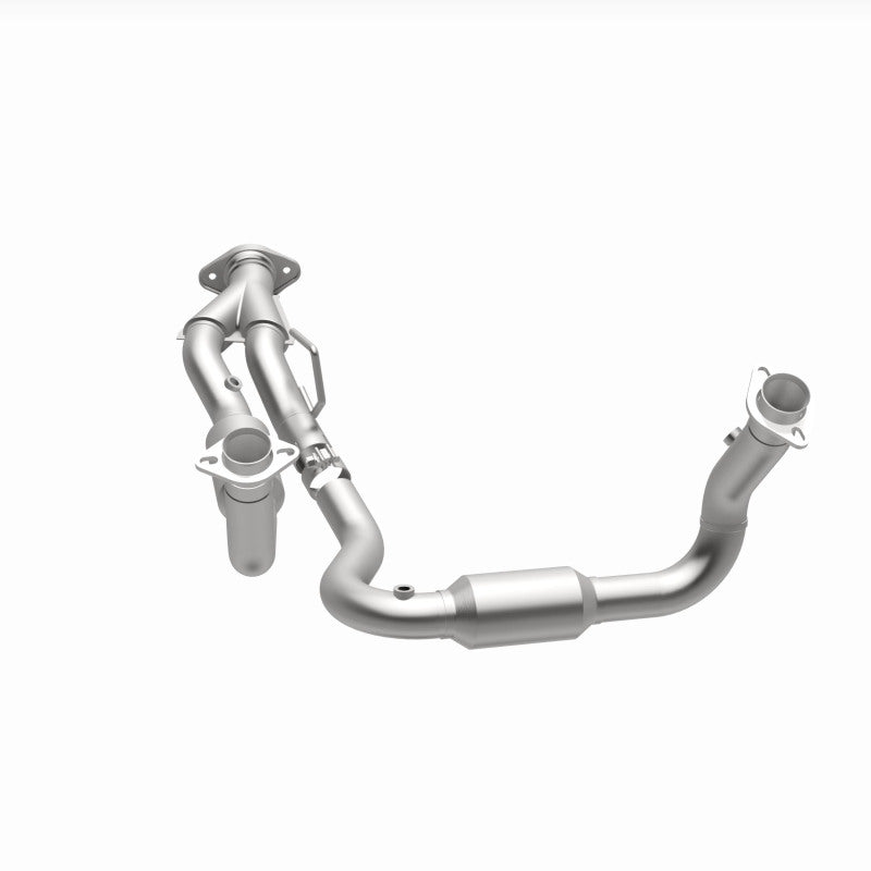 Magnaflow 05-06 Jeep Grand Cherokee 4.7L Direct Fit Catalytic Converter 4651686 4651686 360 Degree Image Set