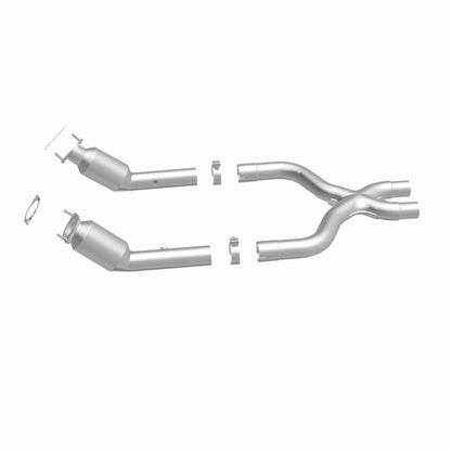MagnaFlow Ford Mustang California Grade CARB Compliant Direct-Fit Catalytic Converter 5561976 360 Degree Image Set