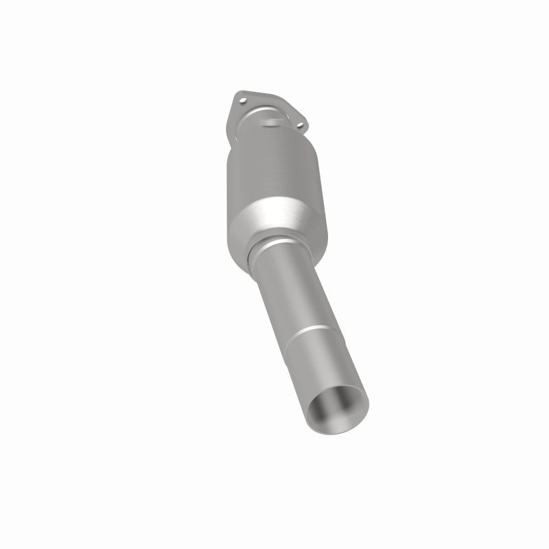 MagnaFlow Volkswagen Standard Grade Federal / EPA Compliant Direct-Fit Catalytic Converter 22915 360 Degree Image Set