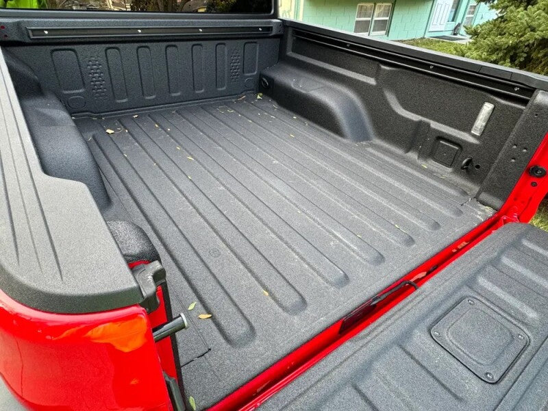 BuiltRight Industries 2020+ Jeep Gladiator Utility Rail System - 3pc Kit 102120 102120 Photo - lifestyle view