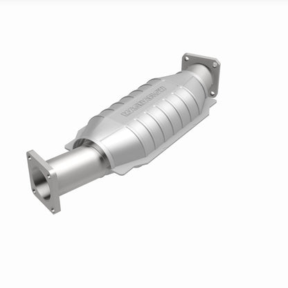MagnaFlow Standard Grade Federal / EPA Compliant Direct-Fit Catalytic Converter 23425 360 Degree Image Set