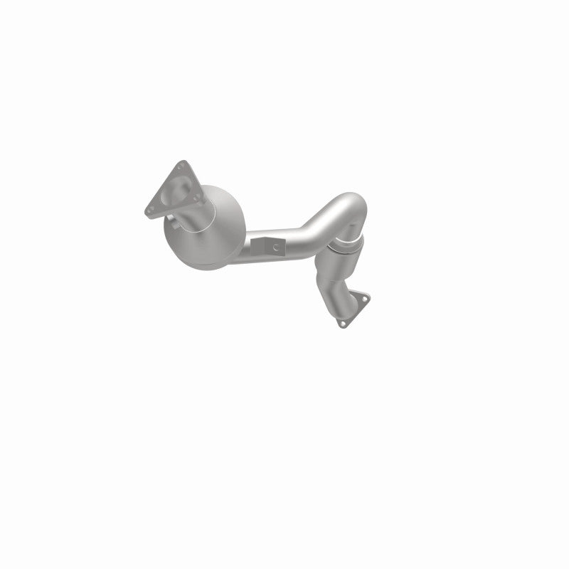 MagnaFlow OEM Grade Federal / EPA Compliant Direct-Fit Catalytic Converter 52586 360 Degree Image Set