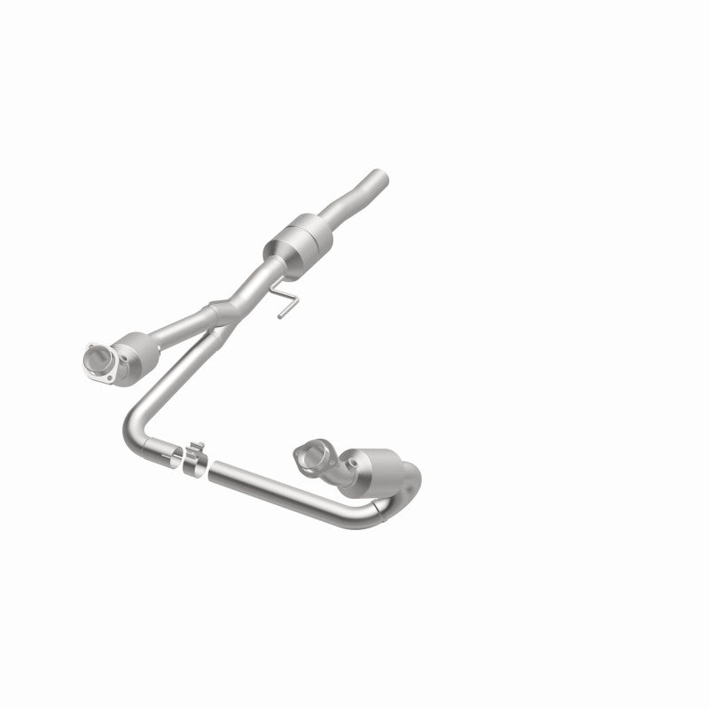 MagnaFlow Dodge Durango OEM Grade Federal / EPA Compliant Direct-Fit Catalytic Converter 51348 360 Degree Image Set