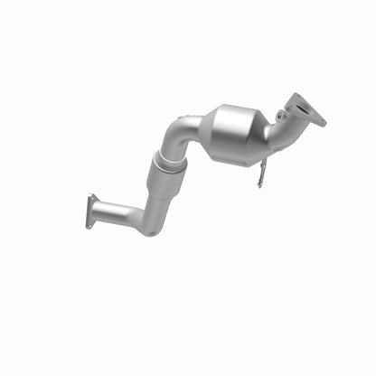 MagnaFlow OEM Grade Federal / EPA Compliant Direct-Fit Catalytic Converter 51947 360 Degree Image Set