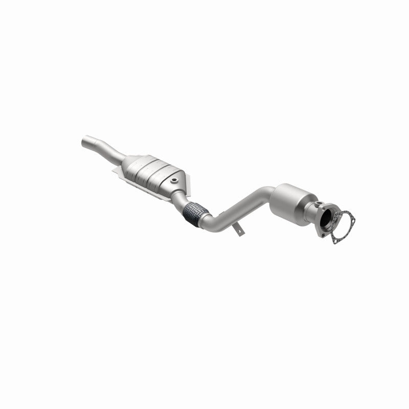 MagnaFlow OEM Grade Federal / EPA Compliant Direct-Fit Catalytic Converter 51589 360 Degree Image Set