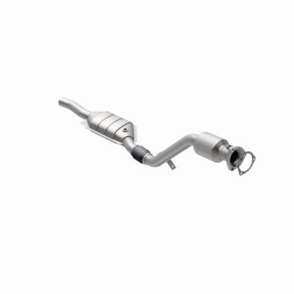 MagnaFlow OEM Grade Federal / EPA Compliant Direct-Fit Catalytic Converter 51589 360 Degree Image Set