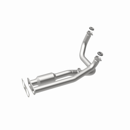 MagnaFlow HM Grade Federal / EPA Compliant Direct-Fit Catalytic Converter 95470 360 Degree Image Set