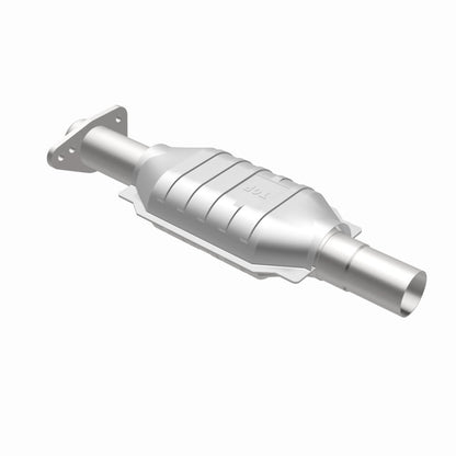 MagnaFlow Standard Grade Federal / EPA Compliant Direct-Fit Catalytic Converter 23447 360 Degree Image Set