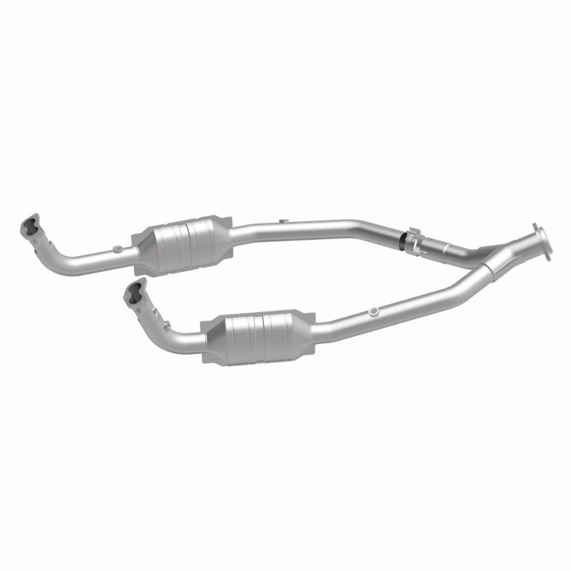 MagnaFlow Land Rover Discovery HM Grade Federal / EPA Compliant Direct-Fit Catalytic Converter 93689 360 Degree Image Set