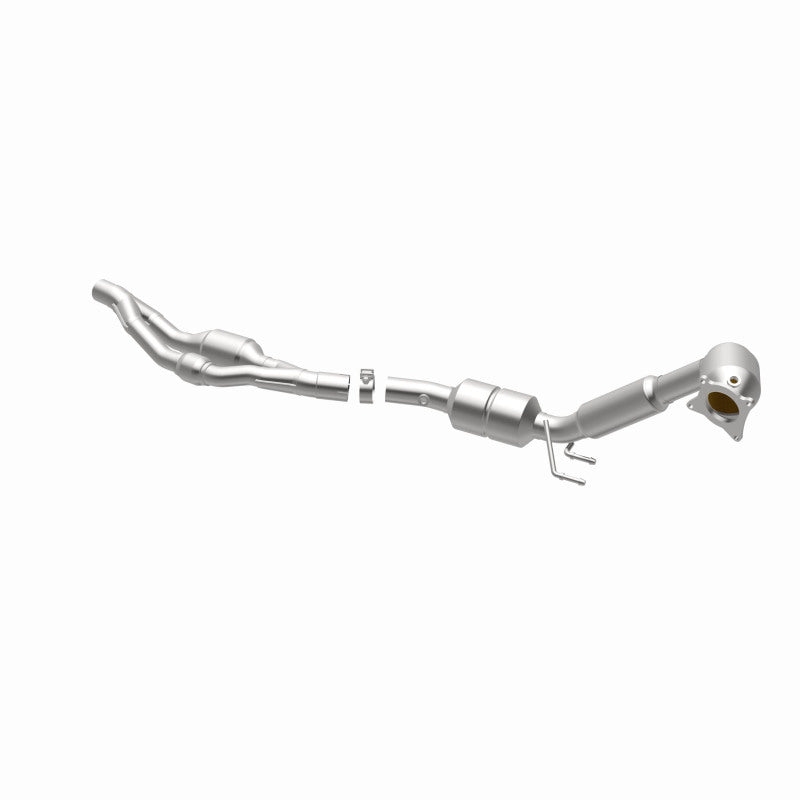 MagnaFlow Audi OEM Grade Federal / EPA Compliant Direct-Fit Catalytic Converter 49715 360 Degree Image Set