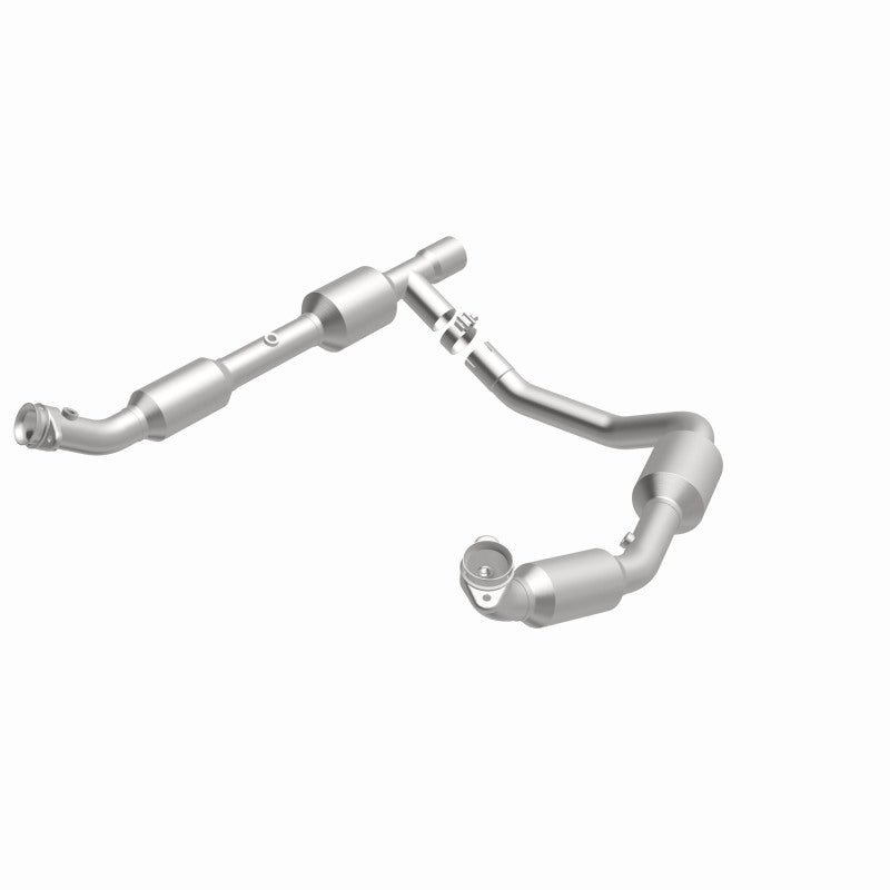 MagnaFlow Ford California Grade CARB Compliant Direct-Fit Catalytic Converter 5582439 360 Degree Image Set