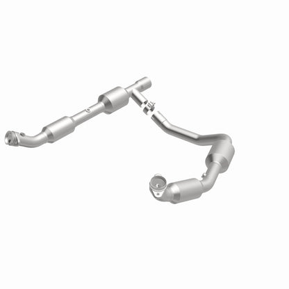 MagnaFlow Ford California Grade CARB Compliant Direct-Fit Catalytic Converter 5582439 360 Degree Image Set