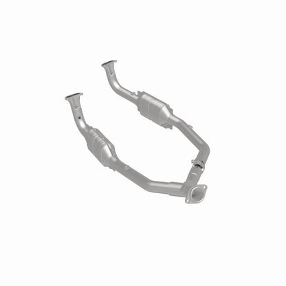 MagnaFlow Land Rover Discovery HM Grade Federal / EPA Compliant Direct-Fit Catalytic Converter 93689 360 Degree Image Set