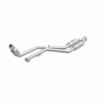 MagnaFlow Mercedes-Benz California Grade CARB Compliant Direct-Fit Catalytic Converter 444059 360 Degree Image Set