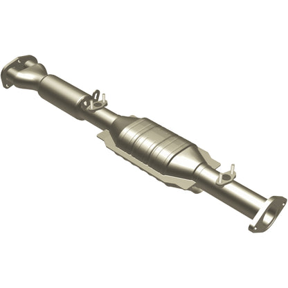 MagnaFlow Toyota Previa Standard Grade Federal / EPA Compliant Direct-Fit Catalytic Converter 23896 Photo - Primary