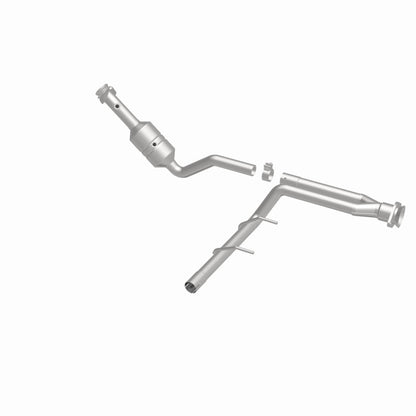 MagnaFlow Ford F-150 OEM Grade Federal / EPA Compliant Direct-Fit Catalytic Converter 52156 360 Degree Image Set