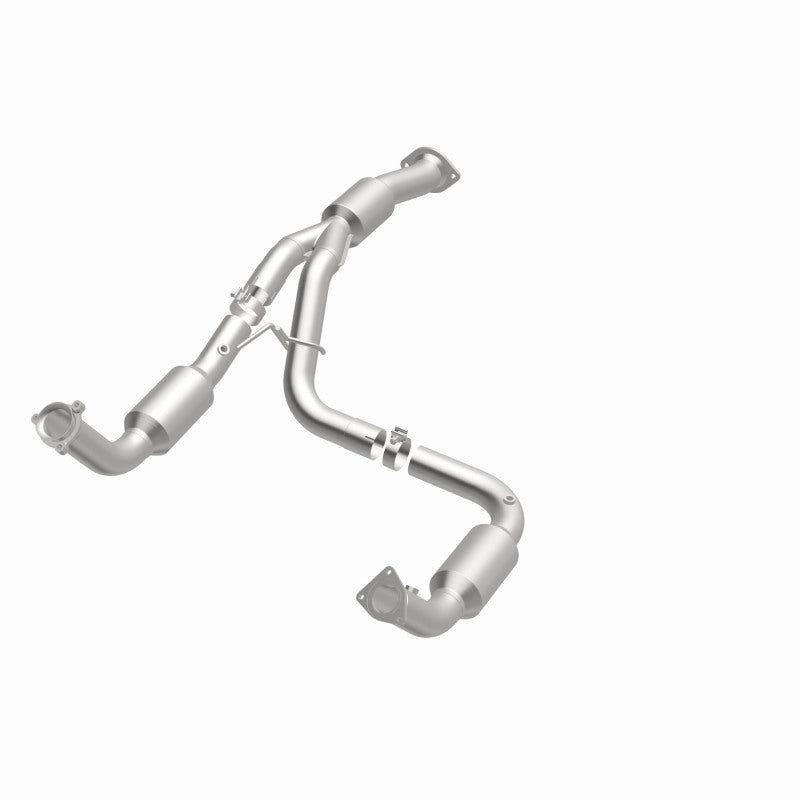 MagnaFlow California Grade CARB Compliant Direct-Fit Catalytic Converter 5582812 360 Degree Image Set