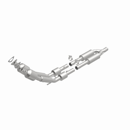 MagnaFlow Volkswagen Passat California Grade CARB Compliant Direct-Fit Catalytic Converter 551799 360 Degree Image Set