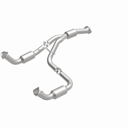 MagnaFlow California Grade CARB Compliant Direct-Fit Catalytic Converter 5582812 360 Degree Image Set