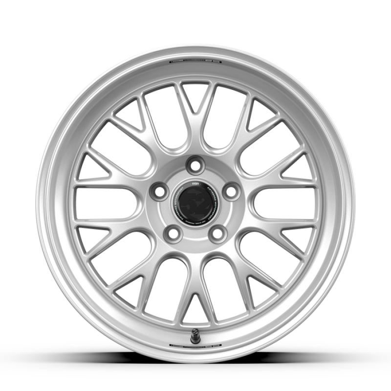 fifteen52 Holeshot RSR 18x9.5 5x120 22mm ET 72.56mm Center Bore Radiant Silver RSHRS-89552+22 RSHRS-89552+22 User 1