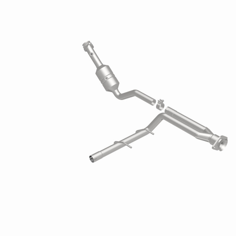MagnaFlow Ford F-150 OEM Grade Federal / EPA Compliant Direct-Fit Catalytic Converter 52156 360 Degree Image Set