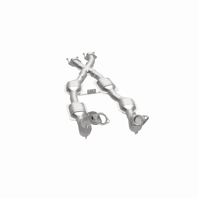 MagnaFlow Ford Mustang HM Grade Federal / EPA Compliant Direct-Fit Catalytic Converter 93348 360 Degree Image Set