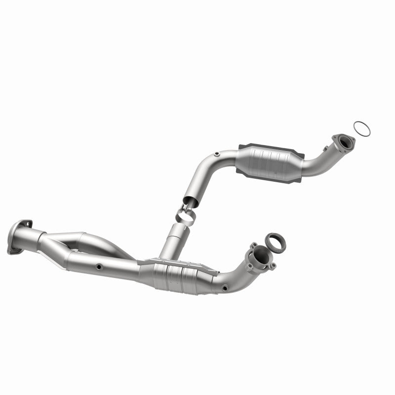 MagnaFlow Hummer H2 OEM Grade Federal / EPA Compliant Direct-Fit Catalytic Converter 49679 360 Degree Image Set