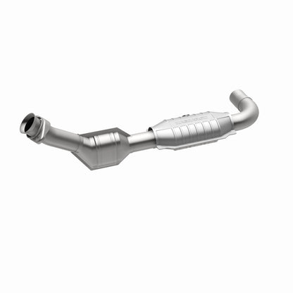MagnaFlow Ford F-150 HM Grade Federal / EPA Compliant Direct-Fit Catalytic Converter 93392 360 Degree Image Set