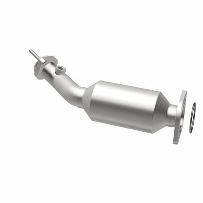 MagnaFlow OEM Grade Federal / EPA Compliant Direct-Fit Catalytic Converter 21-916 360 Degree Image Set