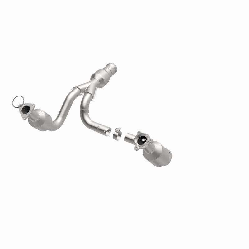 MagnaFlow OEM Grade Federal / EPA Compliant Direct-Fit Catalytic Converter 52617 360 Degree Image Set