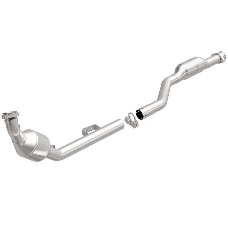 MagnaFlow Mercedes-Benz California Grade CARB Compliant Direct-Fit Catalytic Converter 444314 Photo - Primary