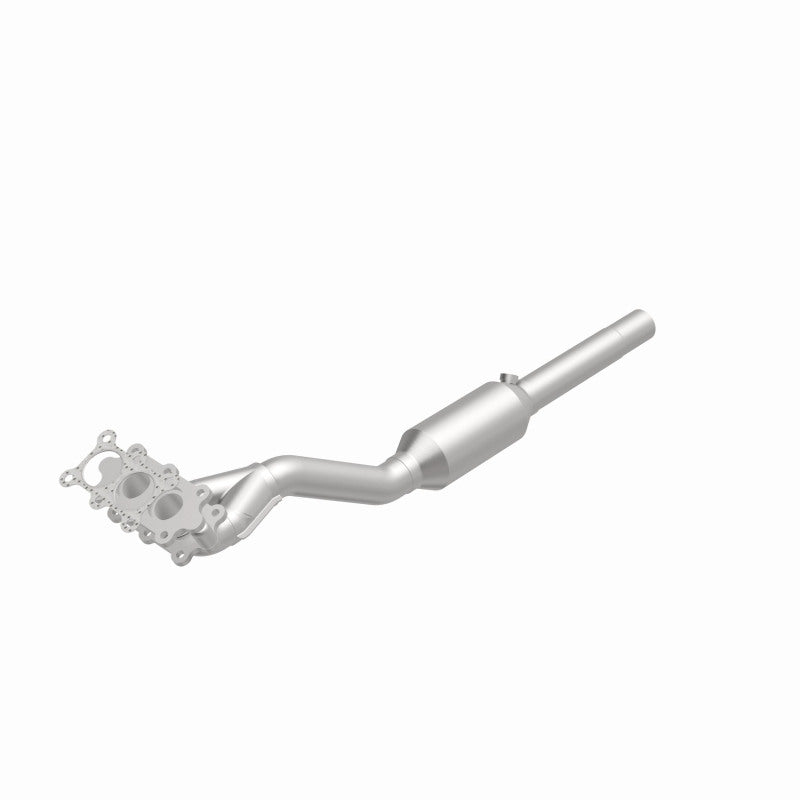 MagnaFlow Volkswagen California Grade CARB Compliant Direct-Fit Catalytic Converter 4481280 360 Degree Image Set