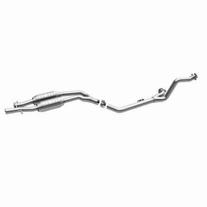 MagnaFlow Mercedes-Benz Standard Grade Federal / EPA Compliant Direct-Fit Catalytic Converter 23573 360 Degree Image Set