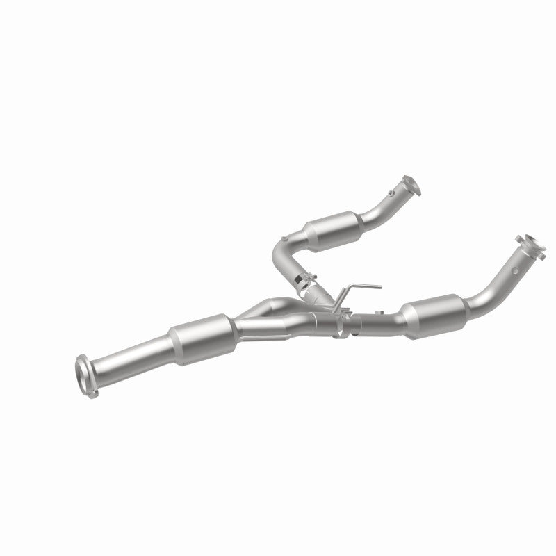 MagnaFlow California Grade CARB Compliant Direct-Fit Catalytic Converter 5582113 360 Degree Image Set