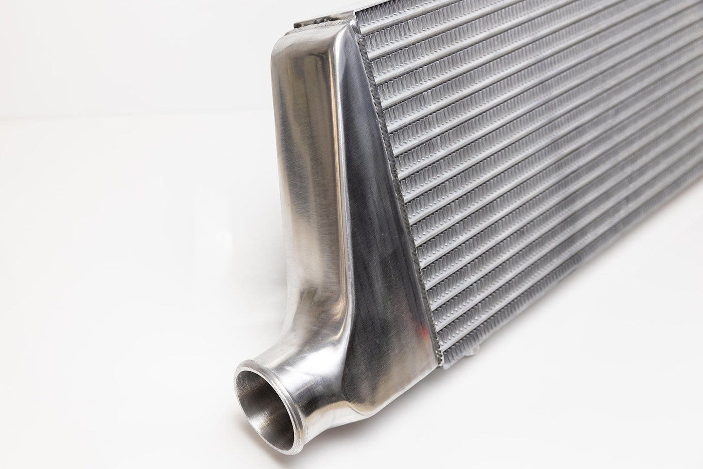 GReddy UNIVERSAL INTERCOOLER SPEC TYPE-24, BOTTOM 60mm INLET/OUTLET - () 12001412
