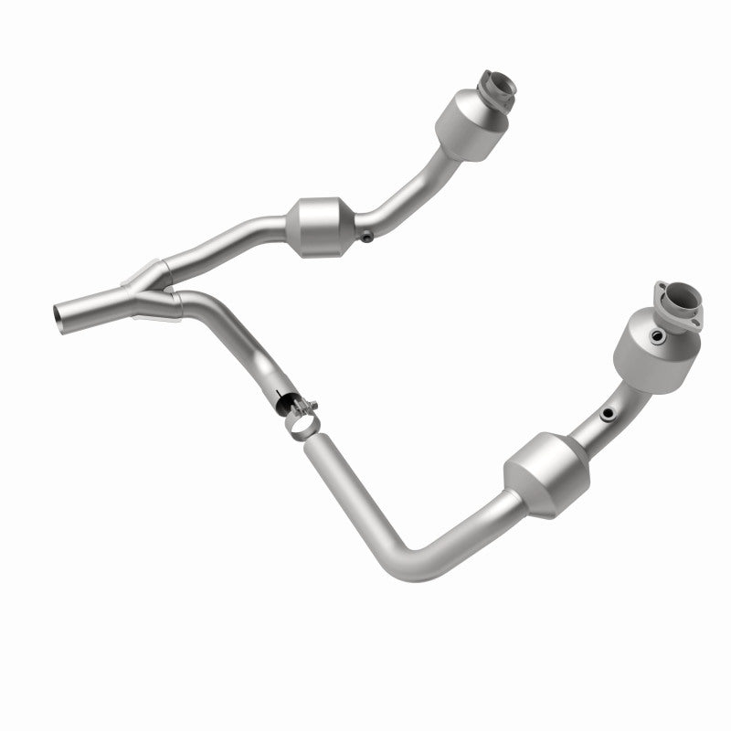 MagnaFlow Jeep Wrangler OEM Grade Federal / EPA Compliant Direct-Fit Catalytic Converter 49689 360 Degree Image Set