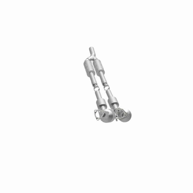 MagnaFlow Volkswagen Passat California Grade CARB Compliant Direct-Fit Catalytic Converter 551838 360 Degree Image Set