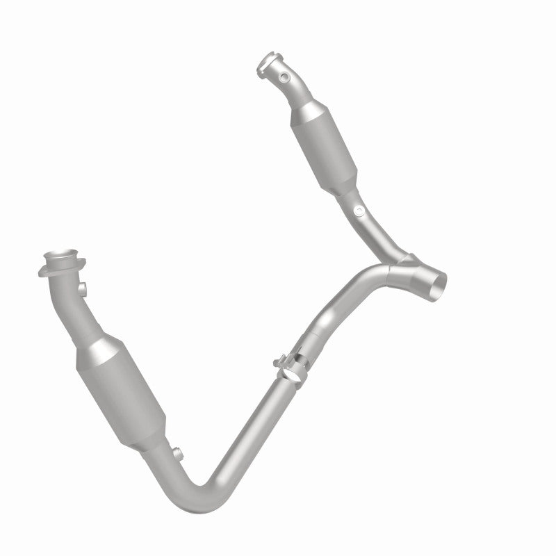 MagnaFlow Dodge Ram 1500 California Grade CARB Compliant Direct-Fit Catalytic Converter 5451711 360 Degree Image Set