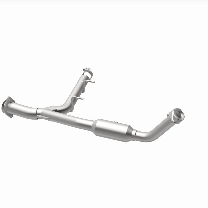 Magnaflow 05-06 Ford Expedition 5.4L Direct Fit Converter 4651411 4651411 360 Degree Image Set