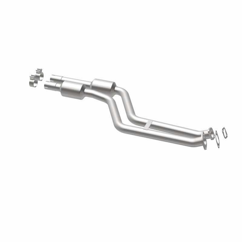 MagnaFlow BMW Z4 OEM Grade Federal / EPA Compliant Direct-Fit Catalytic Converter 51725 360 Degree Image Set