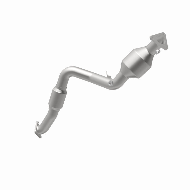 MagnaFlow OEM Grade Federal / EPA Compliant Direct-Fit Catalytic Converter 52586 360 Degree Image Set