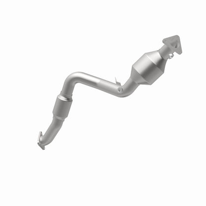 MagnaFlow OEM Grade Federal / EPA Compliant Direct-Fit Catalytic Converter 52586 360 Degree Image Set