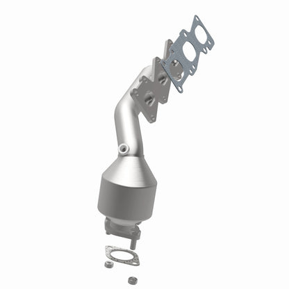 MagnaFlow Kia Sorento OEM Grade Federal / EPA Compliant Manifold Catalytic Converter 52310 360 Degree Image Set