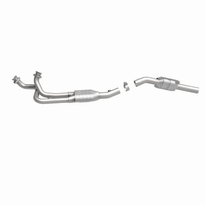 MagnaFlow Ford HM Grade Federal / EPA Compliant Direct-Fit Catalytic Converter 93381 360 Degree Image Set