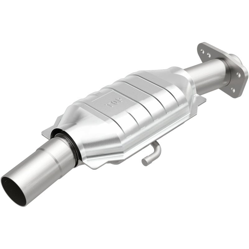 MagnaFlow Standard Grade Federal / EPA Compliant Direct-Fit Catalytic Converter 93418 Photo - Primary