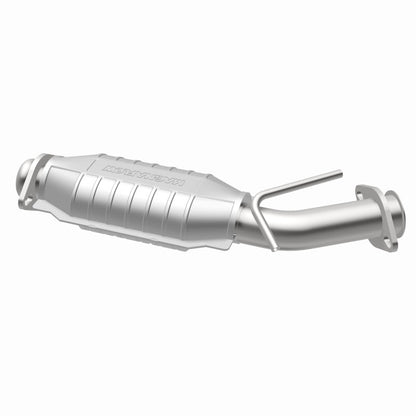 MagnaFlow Standard Grade Federal / EPA Compliant Direct-Fit Catalytic Converter 23365 360 Degree Image Set