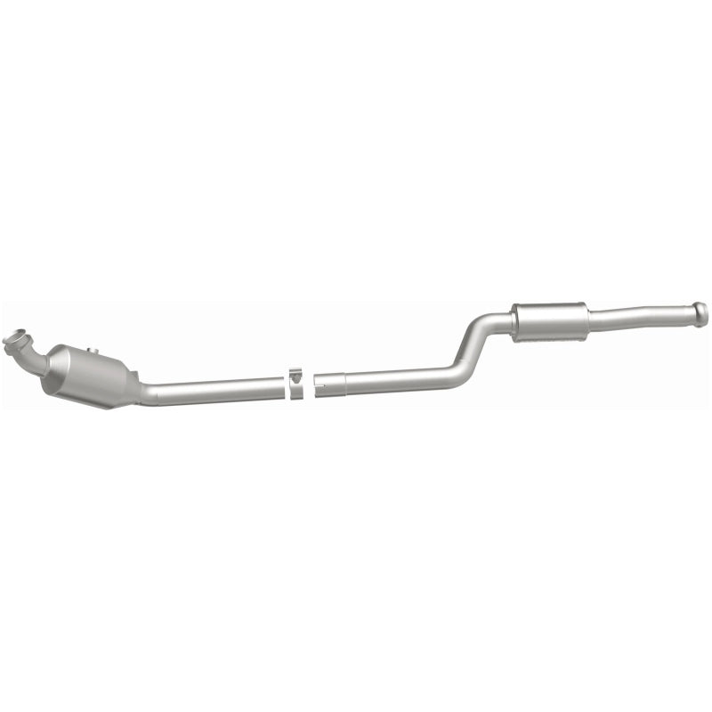 MagnaFlow Mercedes-Benz C300 OEM Grade Federal / EPA Compliant Direct-Fit Catalytic Converter 21-497 Photo - out of package